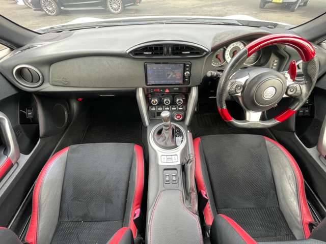 トヨタ ８６ ２．０ ＧＴ リミテッド H28年 () 99