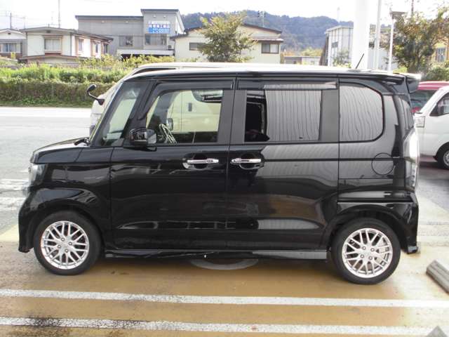 ホンダ Ｎ　ＢＯＸ カスタム ６６０ Ｌ ターボ ４ＷＤ R3年 (東北) 99