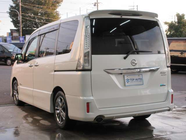 日産 セレナ ２．０ ライダー ブラックライン Ｓ－ＨＹＢＲＩＤ H25年 (関東) 99