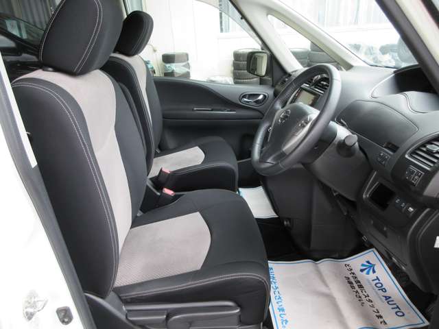日産 セレナ ２．０ ライダー ブラックライン Ｓ－ＨＹＢＲＩＤ H25年 (関東) 99