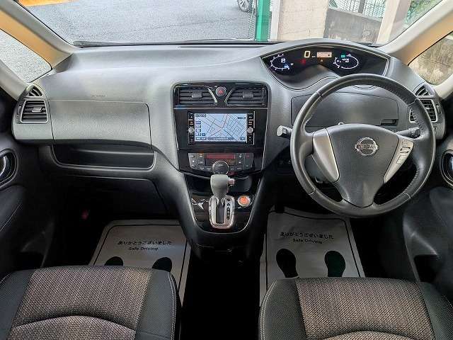 日産 セレナ ２．０ ハイウェイスター Ｖセレクション＋ＳＡＦＥＴＹ Ｓ－ＨＹＢＲＩＤ H27年 (関東) 99