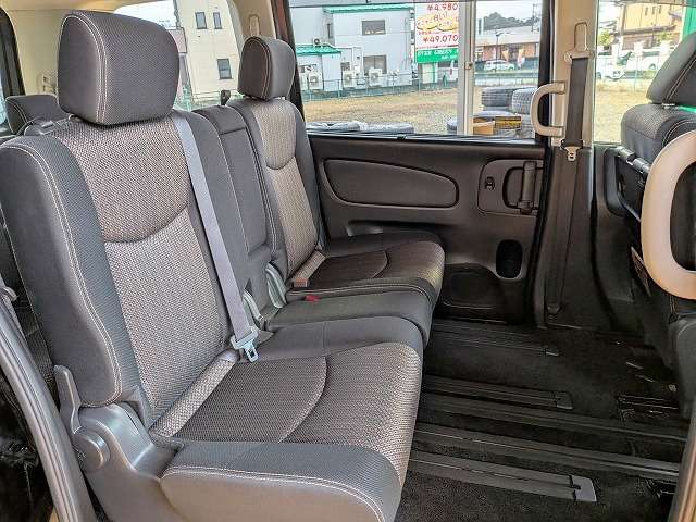 日産 セレナ ２．０ ハイウェイスター Ｖセレクション＋ＳＡＦＥＴＹ Ｓ－ＨＹＢＲＩＤ H27年 (関東) 99