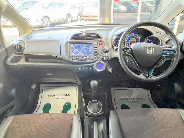 ホンダ フィット　シャトル　ハイブリッド １．３ ナビプレミアムセレクション H23年 () 99