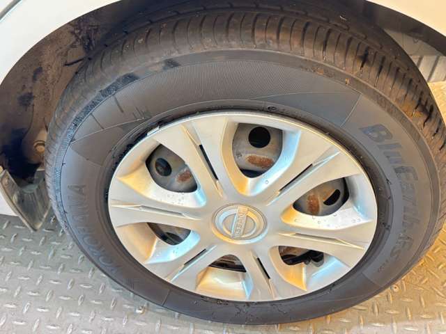 日産 ノート １．２ Ｅ－ＰＯＷＥＲ Ｘ H29年 (近畿) 99