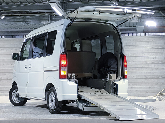 スズキ エブリイワゴン ６６０ ウィズ 車イス移動車 リヤシート付 電動固定式 H22年 (近畿) 99