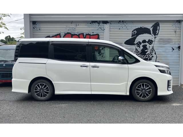 トヨタ ヴォクシー ２．０ ＺＳ 煌ＩＩ H28年 (近畿) 99