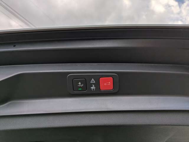 プジョー ５００８ ＧＴライン ブルーＨＤＩ ディーゼルターボ R2年 () 99