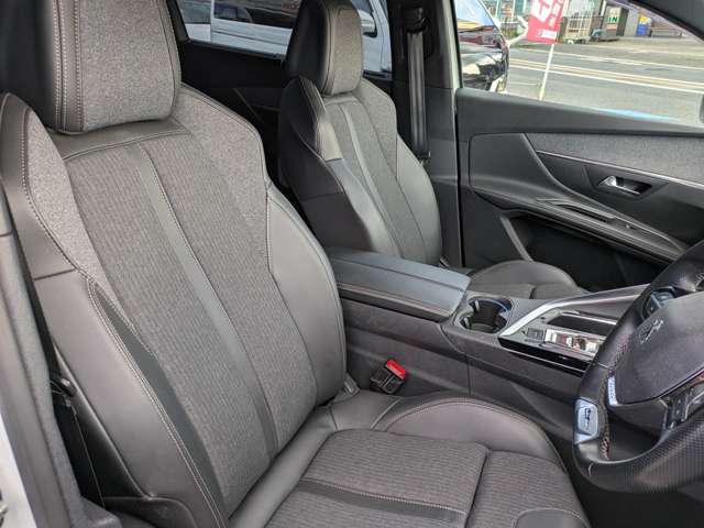 プジョー ５００８ ＧＴライン ブルーＨＤＩ ディーゼルターボ R2年 () 99