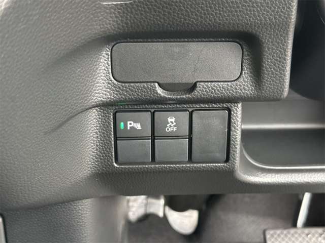 ホンダ Ｎ　ＢＯＸ カスタム ６６０ Ｌ R5年 (近畿) 99