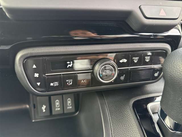 ホンダ Ｎ　ＢＯＸ カスタム ６６０ Ｌ R5年 (近畿) 99