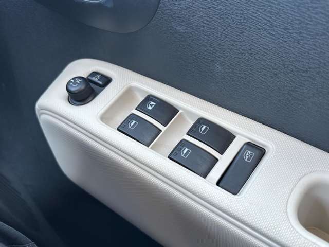 ダイハツ ミラ　ココア ６６０ Ｌ ４ＷＤ H25年 (東北) 99