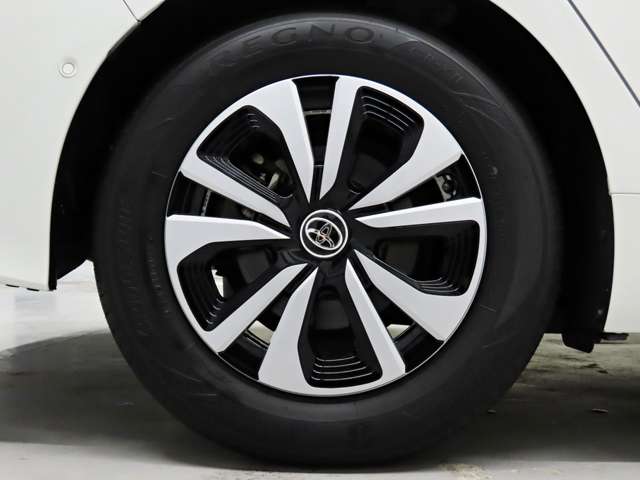 トヨタ プリウスＰＨＶ １．８ Ａ R1年 (東海) 99