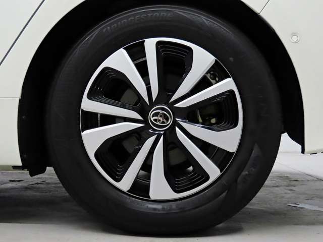 トヨタ プリウスＰＨＶ １．８ Ａ R1年 (東海) 99
