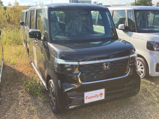 ホンダ Ｎ　ＢＯＸ カスタム ６６０ R8年 (東海) 99