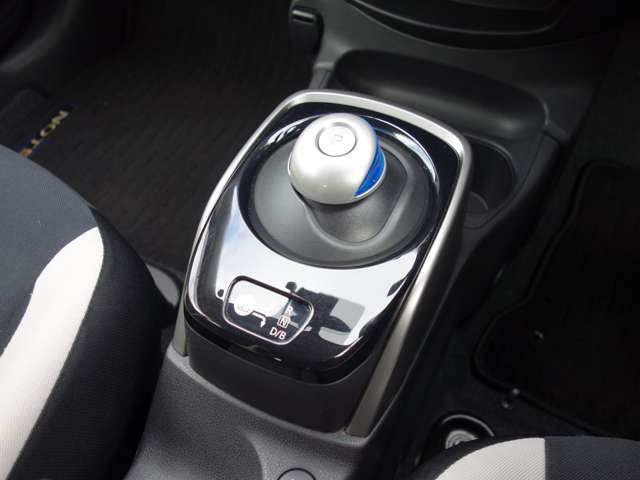 日産 ノート １．２ Ｅ－ＰＯＷＥＲ Ｘ H29年 () 99