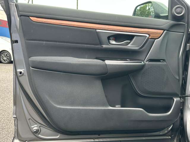 ホンダ ＣＲ－Ｖ ２．０ Ｅ：ＨＥＶ ＥＸ R4年 () 99