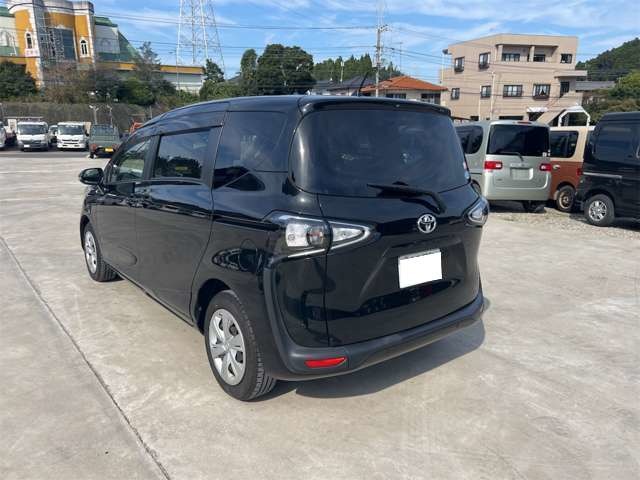 トヨタ シエンタ １．５ ファンベース Ｇ R1年 (関東) 99