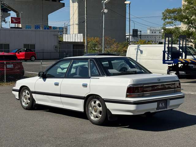 スバル レガシィセダン ２．０ ＴＺ ４ＷＤ H2年 (近畿) 99