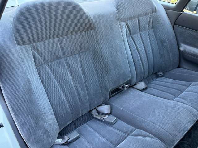 スバル レガシィセダン ２．０ ＴＺ ４ＷＤ H2年 (近畿) 99