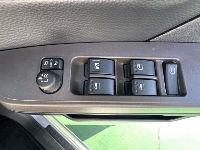 トヨタ ルーミー １．０ Ｘ R6年 () 99