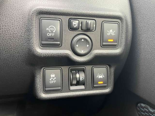 日産 ノート １．２ Ｘ エマージェンシーブレーキ パッケージ H26年 () 99