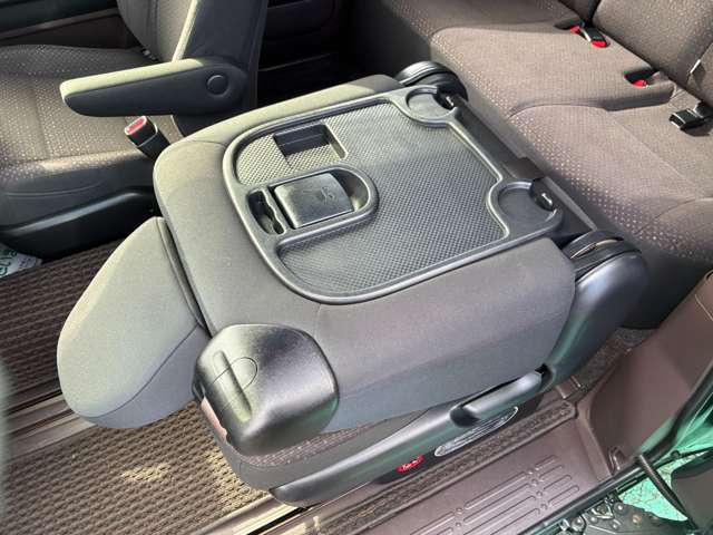 トヨタ スペイド １．５ Ｆ ４ＷＤ H25年 () 99