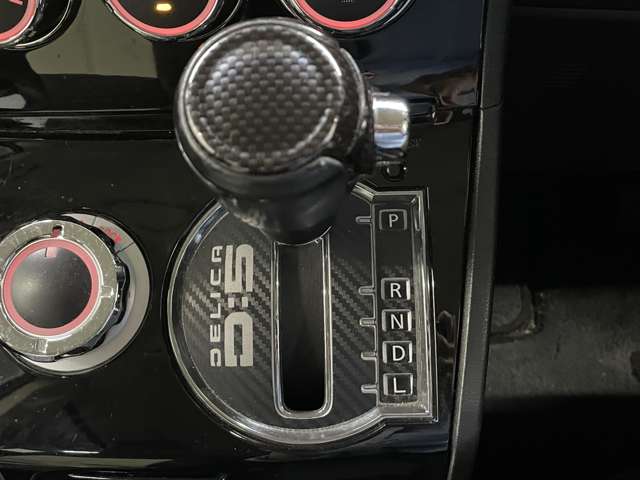 三菱 デリカ　Ｄ：５ ２．２ Ｄ パワーパッケージ ディーゼルターボ ４ＷＤ H26年 (近畿) 99