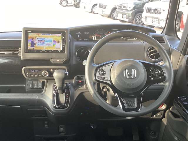 ホンダ Ｎ　ＢＯＸ カスタム ６６０ Ｌ R4年 (近畿) 99
