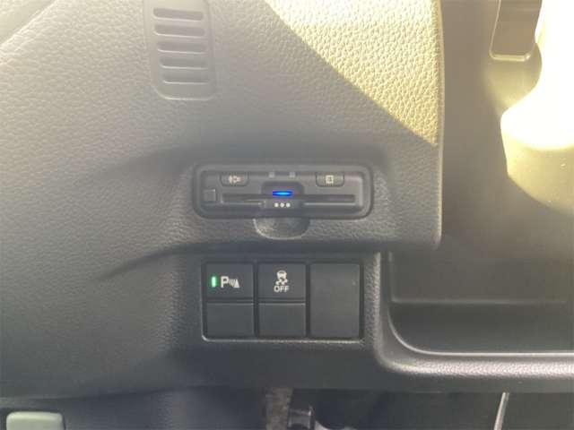 ホンダ Ｎ　ＢＯＸ カスタム ６６０ Ｌ R4年 (近畿) 99