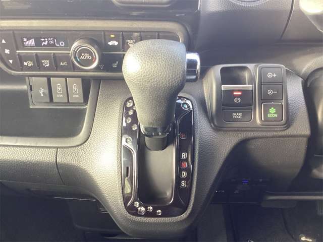 ホンダ Ｎ　ＢＯＸ カスタム ６６０ Ｌ R4年 (近畿) 99
