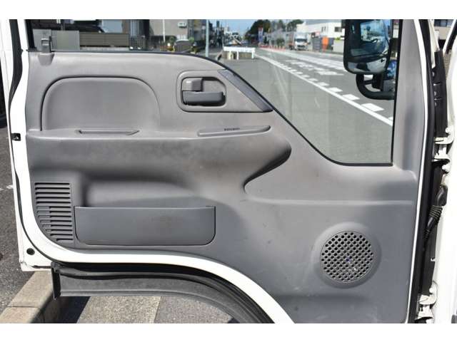 いすゞ エルフ ３．０ＤＴ ダブルキャブ H30年 (近畿) 99