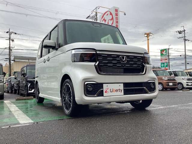 ホンダ Ｎ　ＢＯＸ カスタム ６６０ ターボ コーディネートスタイル モノトーン R8年 (近畿) 99