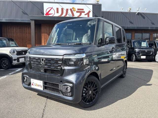 ホンダ Ｎ　ＢＯＸ カスタム ６６０ ターボ ブラック スタイル R8年 () 99