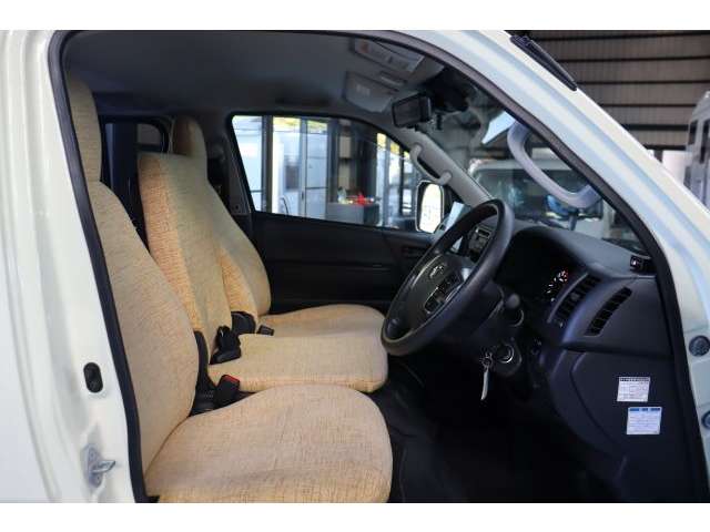 トヨタ ハイエースバン ワークボックス R4年 () 99