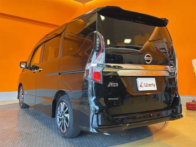 日産 セレナ ２．０ ハイウェイスター Ｖ R4年 () 99