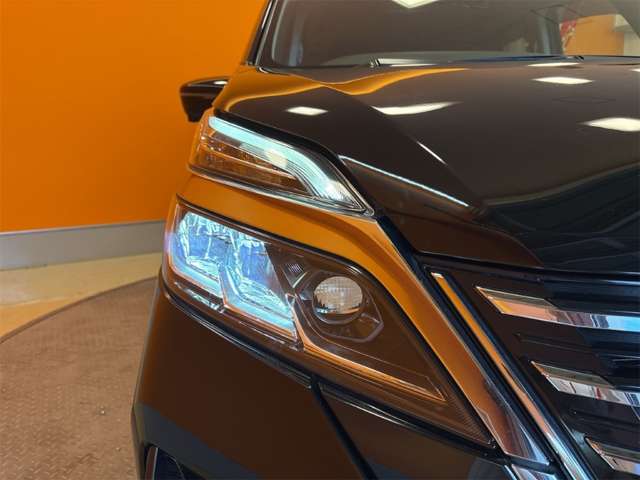 日産 セレナ ２．０ ハイウェイスター Ｖ R4年 () 99