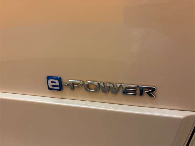 日産 セレナ １．２ Ｅ－ＰＯＷＥＲ ハイウェイスター Ｖ R2年 () 99