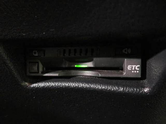 トヨタ シエンタ　ハイブリッド ハイブリッド １．５ Ｇ クエロ H30年 () 99