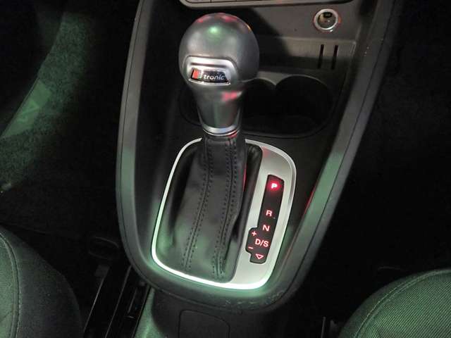 アウディ Ａ１　スポーツバック １．０　ＴＦＳＩ H30年 () 99