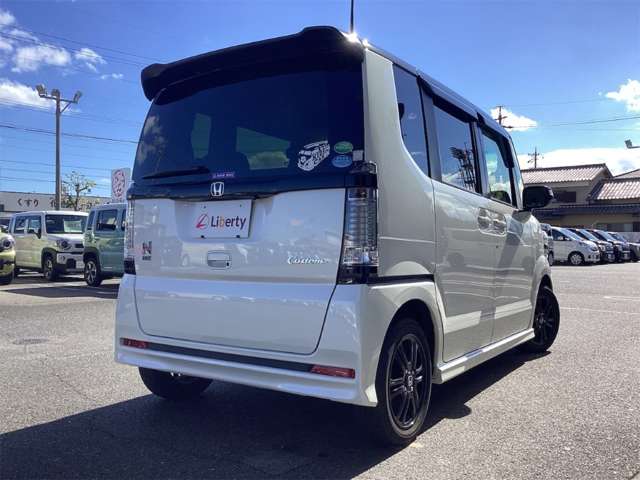 ホンダ Ｎ　ＢＯＸ ６６０ カスタムＧ ＳＳパッケージ ２トーンカラースタイル H29年 () 99