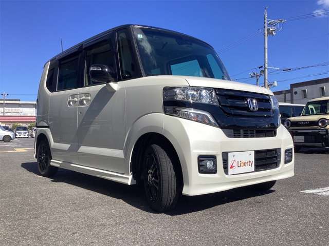 ホンダ Ｎ　ＢＯＸ ６６０ カスタムＧ ＳＳパッケージ ２トーンカラースタイル H29年 () 99