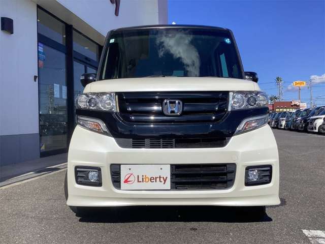ホンダ Ｎ　ＢＯＸ ６６０ カスタムＧ ＳＳパッケージ ２トーンカラースタイル H29年 () 99