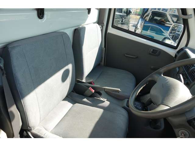 三菱 ミニキャブトラック ６６０ Ｖタイプ エアコン付 ４ＷＤ H17年 () 99