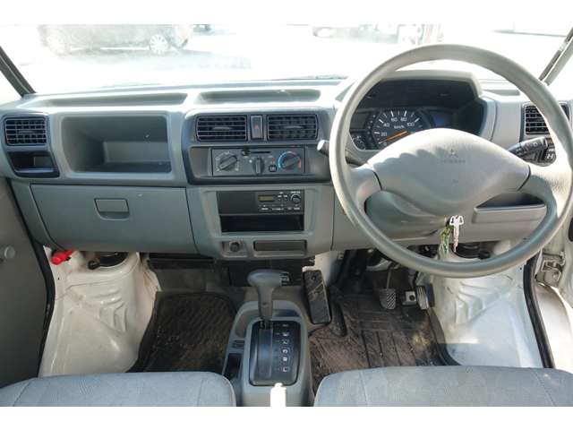三菱 ミニキャブトラック ６６０ Ｖタイプ エアコン付 ４ＷＤ H17年 () 99