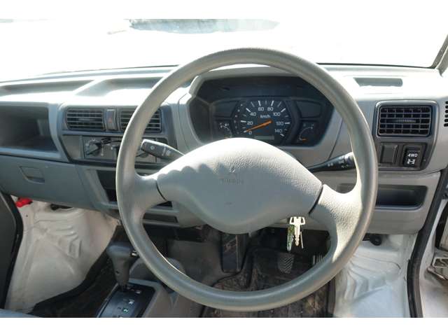 三菱 ミニキャブトラック ６６０ Ｖタイプ エアコン付 ４ＷＤ H17年 () 99