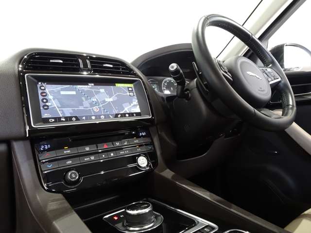 ジャガー Ｆペース ２０Ｄ プレステージ ４ＷＤ H28年 (関東) 99