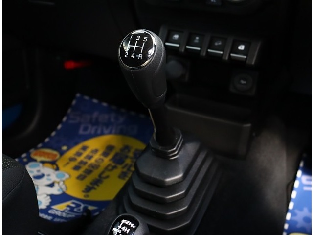 スズキ ジムニー ６６０ ＸＣ ４ＷＤ R8年 () 99