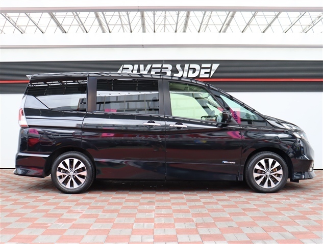 日産 セレナ ２．０ ハイウェイスター Ｖセレクション H30年 () 99