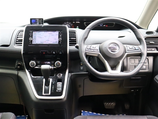 日産 セレナ ２．０ ハイウェイスター Ｖセレクション H30年 () 99