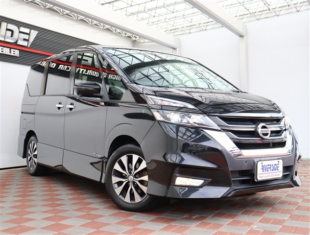 日産 セレナ ２．０ ハイウェイスター Ｖセレクション H30年 () 99
